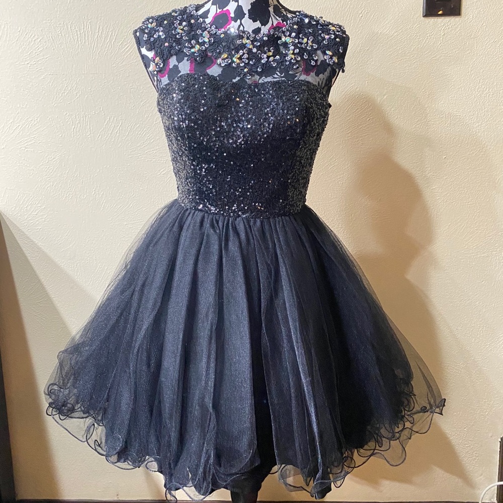 XS Black Open Back Sequence Prom Dress